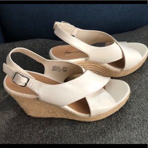 Womens Size 12 White High Wedge Sandal